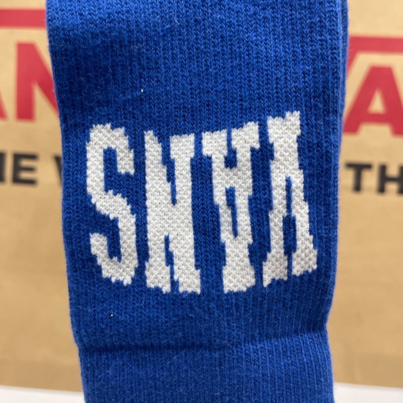 VANS "Off The Wall" socks
New with the tag authentic Vans socks (1 pair) - Picture 11 of 16